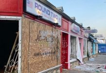 Roundtwo: Chuỗi cửa hàng thrift shop nổi tiếng nhất nước Mỹ bị đột nhập và cướp toàn bộ .