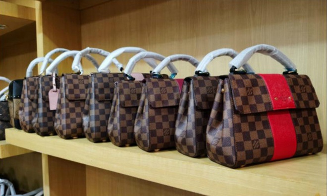 Louis-vuitton-_bi_lam_nhai_o_trung_quoc_001