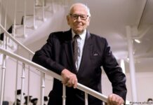 Huyền thoại ngành thời trang Pierre Cardin qua đời ở tuổi 98