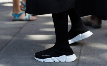 Hướng dẫn phân biệt Balenciaga Speed Trainers: Real VS Fake