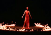 Alexander McQueen và những sàn diễn thời trang gây shock giới mộ điệu (Phần 1)