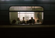 Du lịch bằng tàu hoả: Sự lựa chọn vụt về tuổi thơ hay khát vọng sống chậm của người trẻ