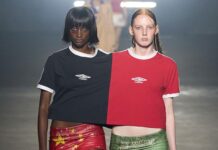 Mowalola gây tranh cãi vì thiết kế váy có hình quốc kỳ Arab Saudi