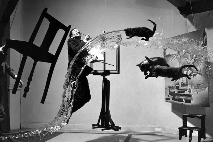 SalvadorDali_1050x700