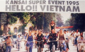 Hello! Vietnam 1995 – Supershow thời trang đầu tiên tại Việt Nam và nhịp cầu văn hóa trên hồ Hoàn Kiếm