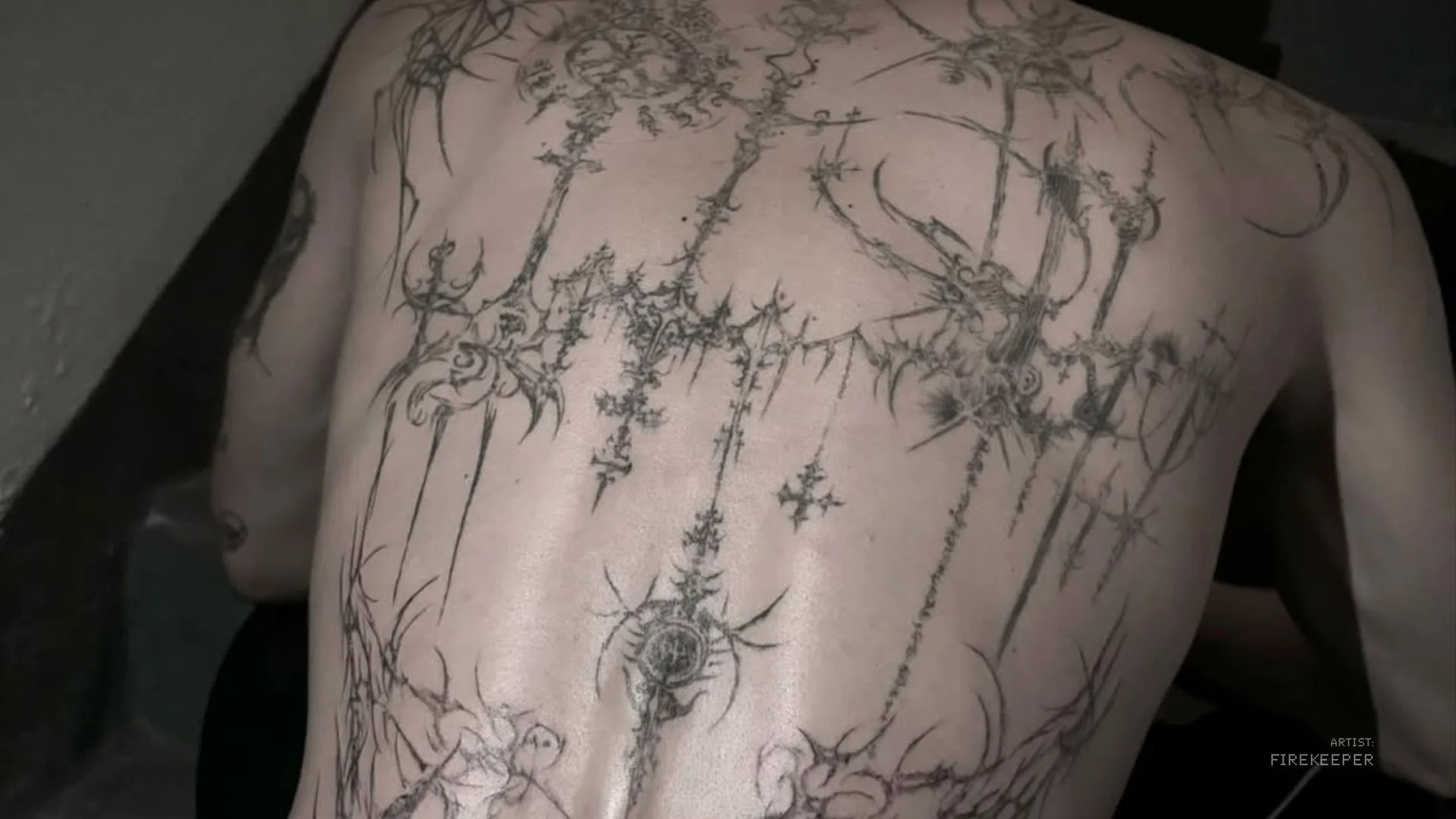 Hình xăm Cybersigilism và những đường mực uốn lượn kỳ bí